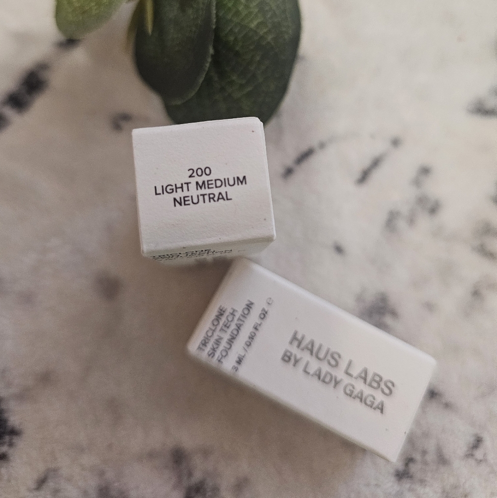 Haus Labs By Lady Gaga Triclone Skin Tech Foundation - Beige - Picture 8 of 11